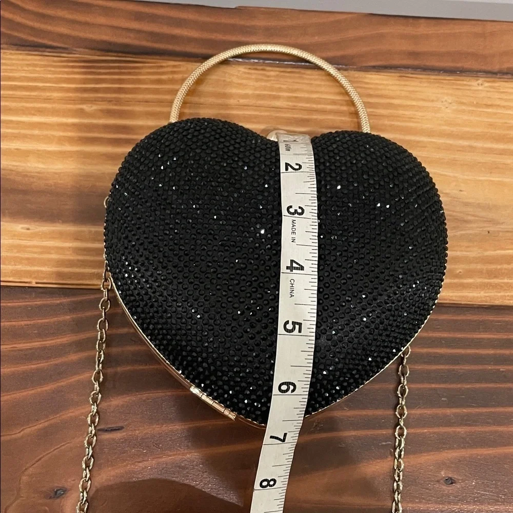 Rhinestones Black Heart-Shaped Clutch with Gold Chain and Handle